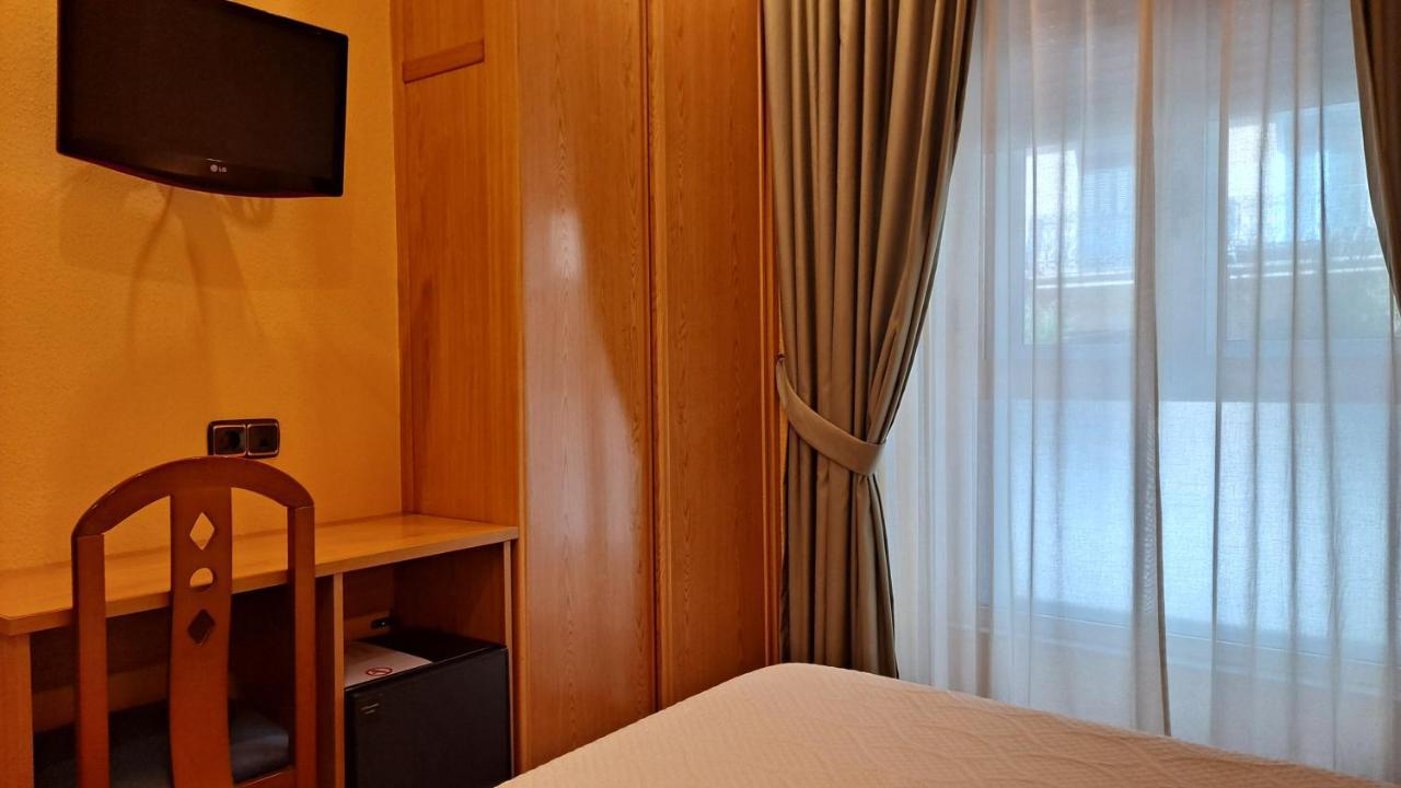 Pension La Concha Сан-Себастьян Экстерьер фото