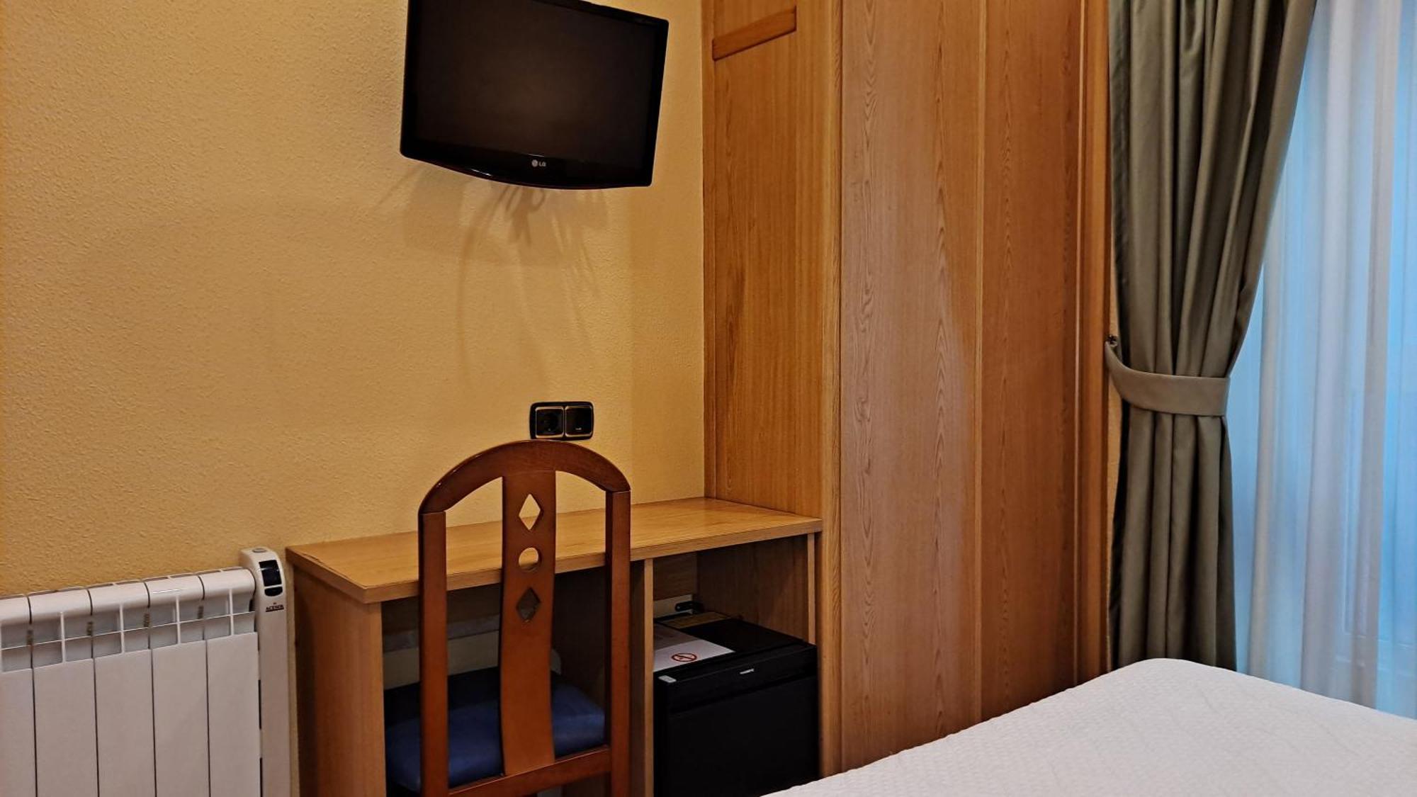 Pension La Concha Сан-Себастьян Экстерьер фото