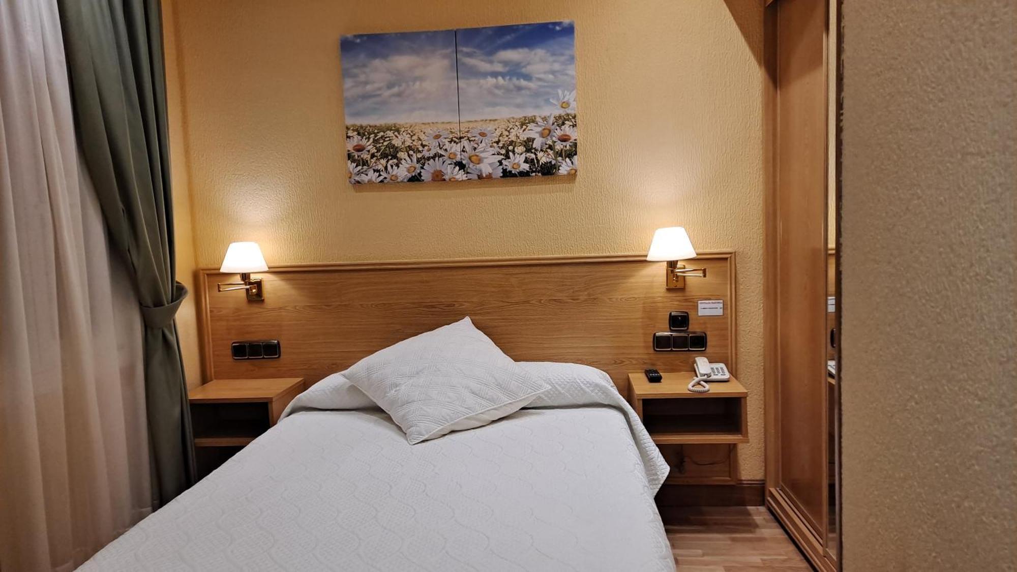 Pension La Concha Сан-Себастьян Экстерьер фото